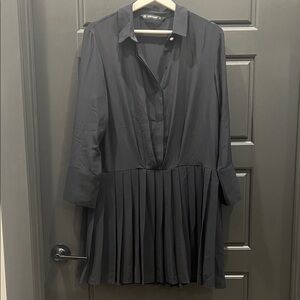 ZARA navy  Pleated Long Sleeve Dress Size M
